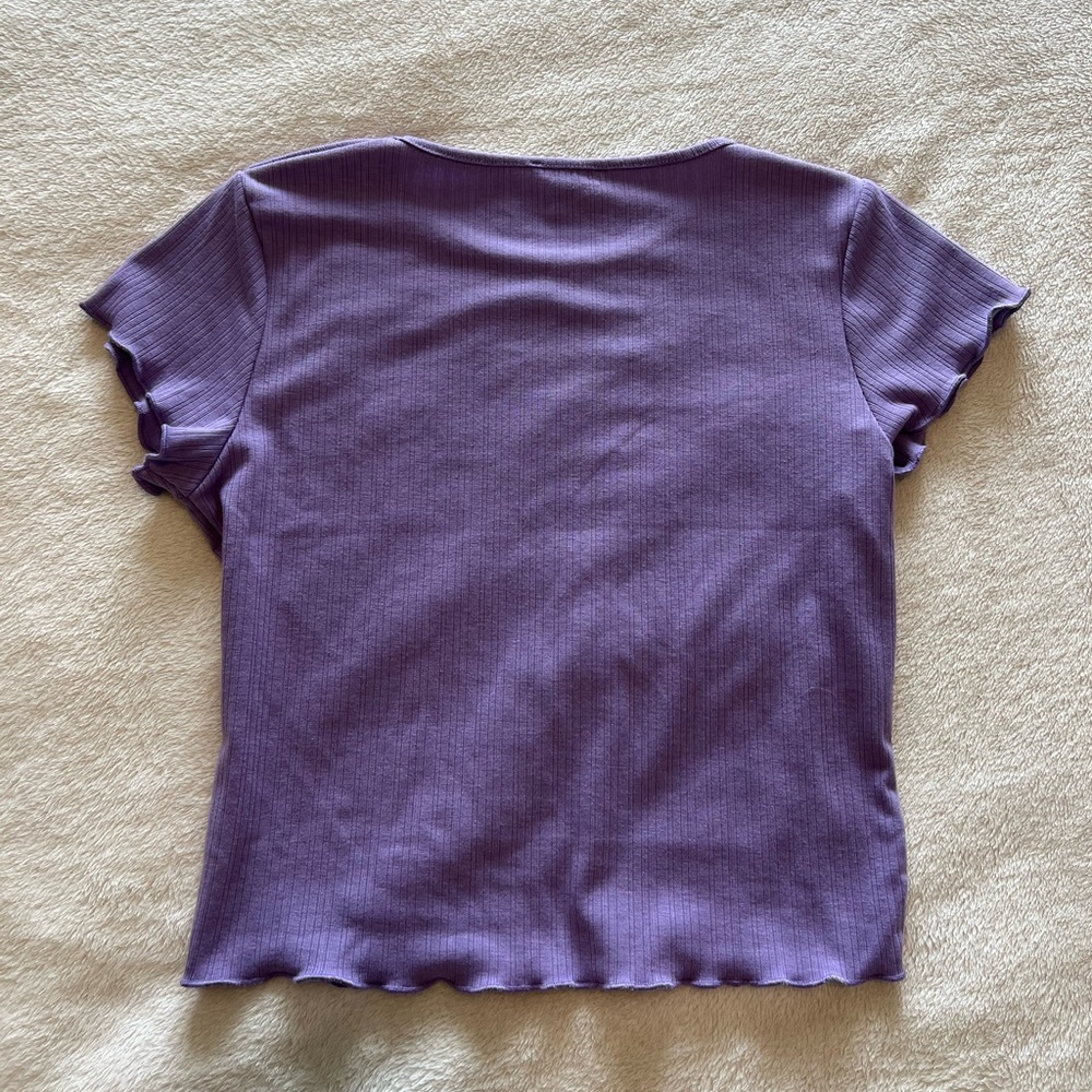 Lettuce Trim Crop Top - Picture 2 of 3